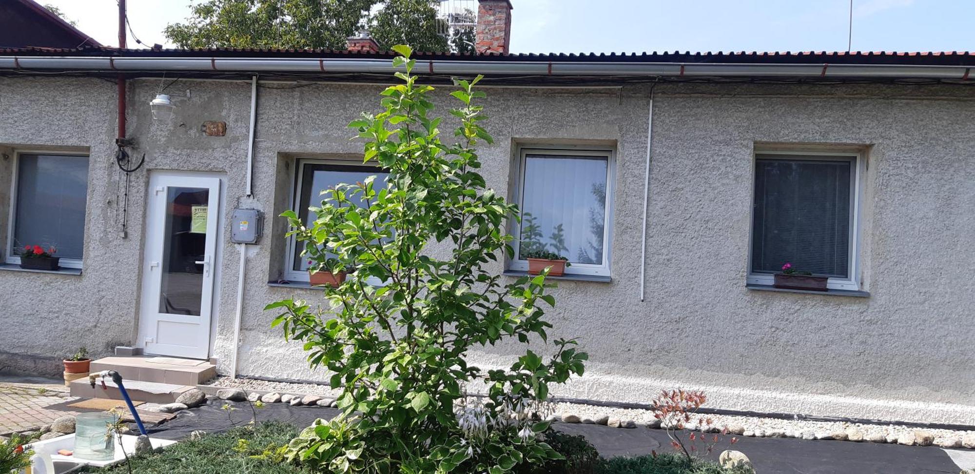 Apartman Yvet Sucany Exteriör bild