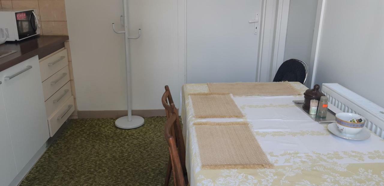 Apartman Yvet Sucany Exteriör bild