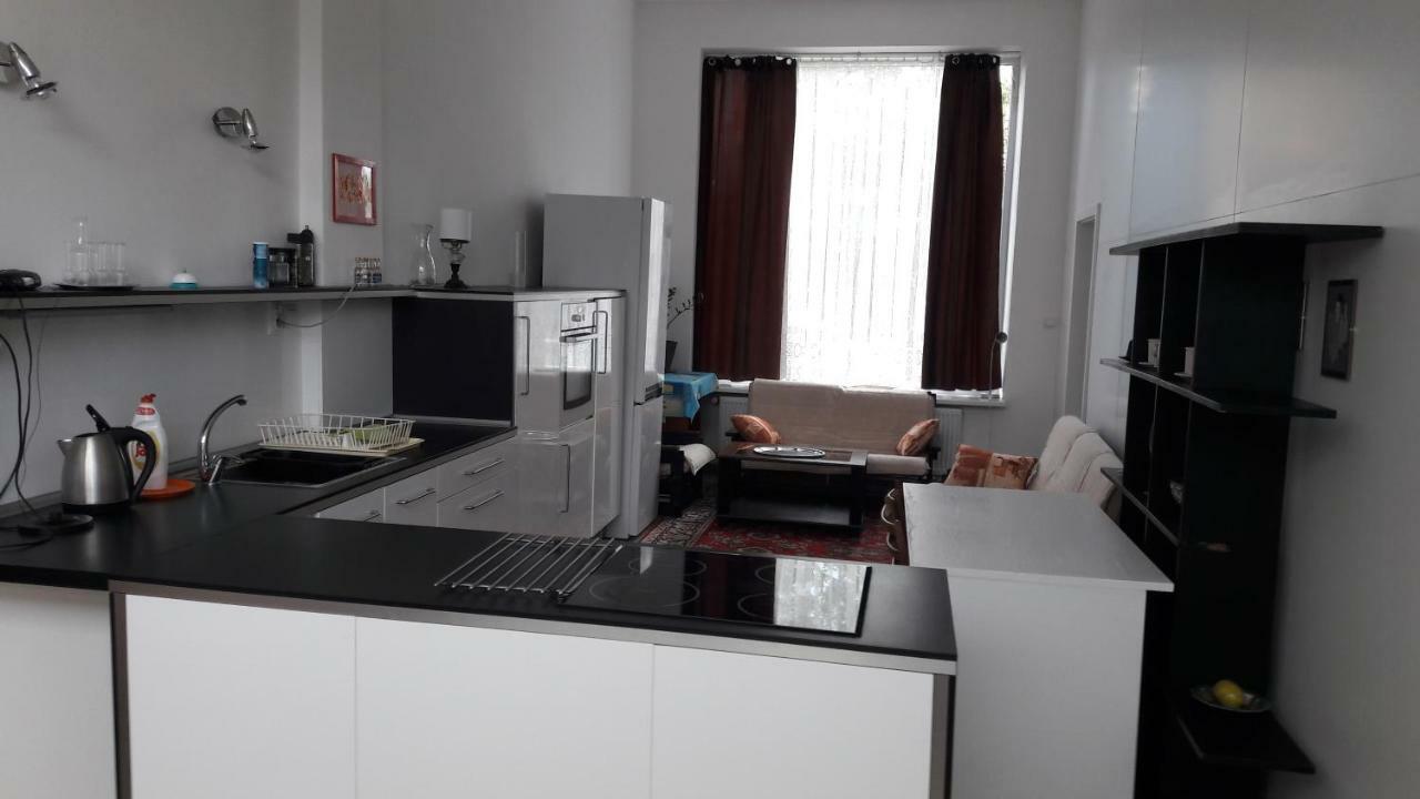 Apartman Yvet Sucany Exteriör bild